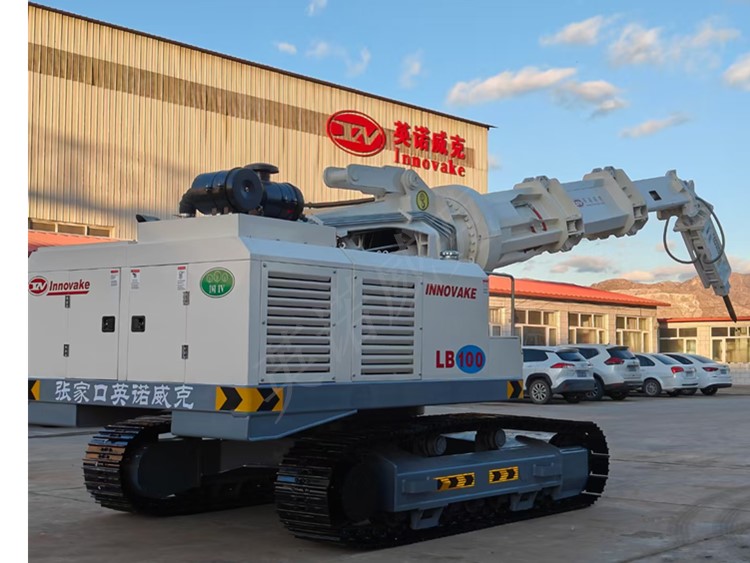 LB100型履带式全液压拆炉机 